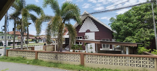 Homestay Kuala Terengganu dengan kolam private Seri Minang Cottage