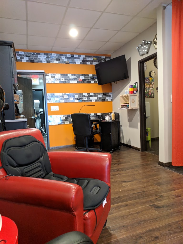 Devil's Haircut Salon 48118