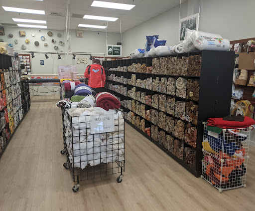 Fabric Store «Fabric Recycles Llc», reviews and photos, 9268 Metcalf Ave, Overland Park, KS 66212, USA
