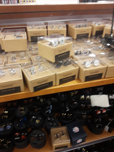 Department Store «Century 21 Department Store», reviews and photos, 1085 Old Country Rd, Westbury, NY 11590, USA