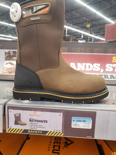 Home Improvement Store «Tractor Supply Co.», reviews and photos, 6719 Easton Rd, Pipersville, PA 18947, USA