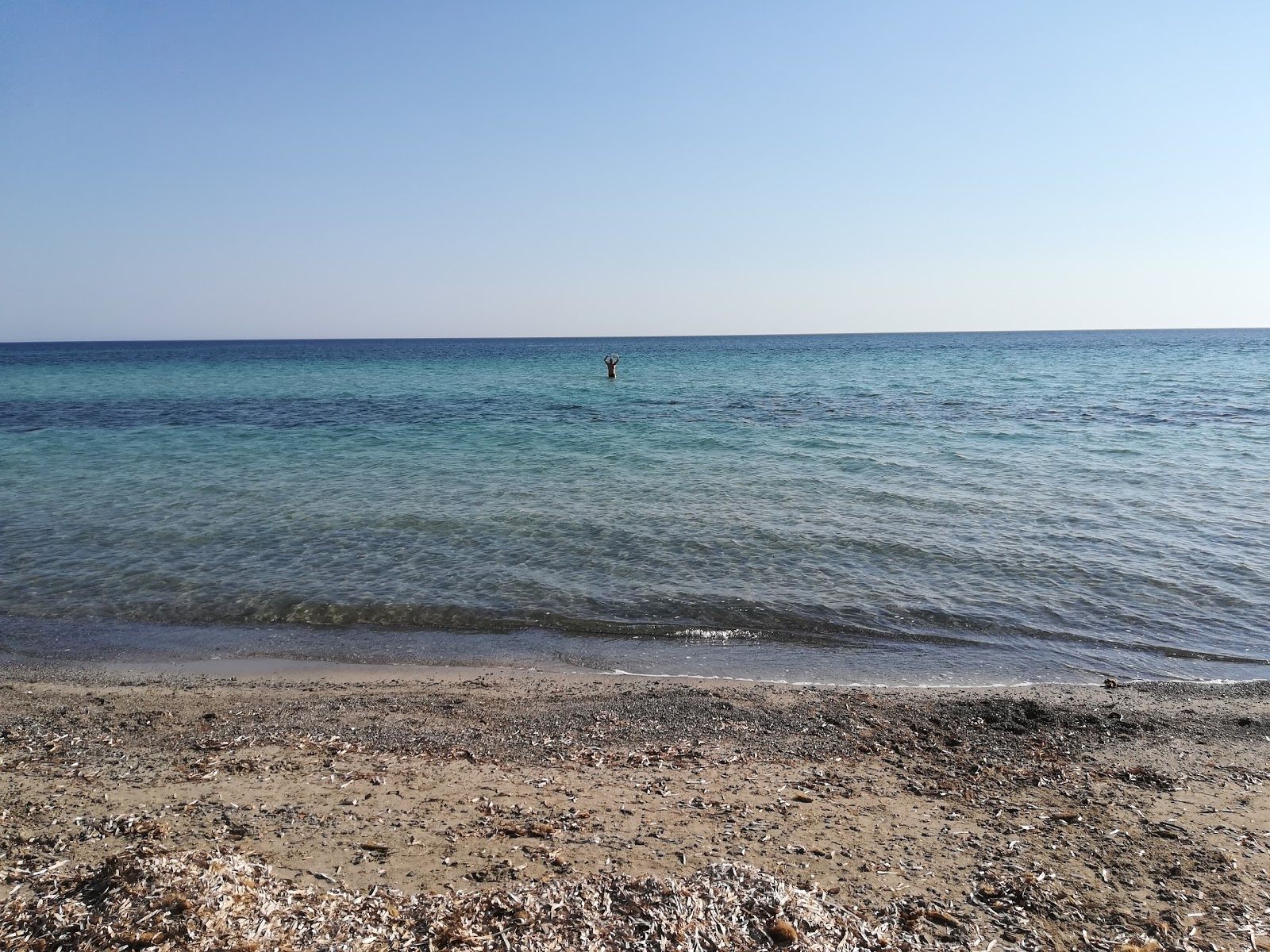 Foto de Spiaggia di Capo Feto com linha costeira longa e reta