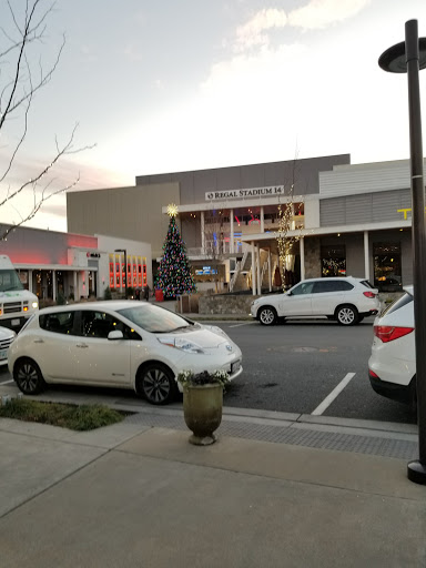 Shopping Mall «The Shops at Stonefield», reviews and photos, 2100 Hydraulic Rd, Charlottesville, VA 22901, USA