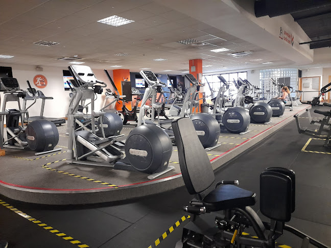 Reviews of Fitness4Less Watford in Watford - Gym