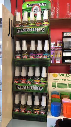 Tobacco Shop «Ipuff Smoke Shop», reviews and photos, 241 Harrison Ave, Garfield, NJ 07026, USA