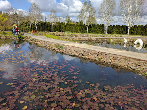 Resort «Oregon Garden», reviews and photos, 879 W Main St, Silverton, OR 97381, USA