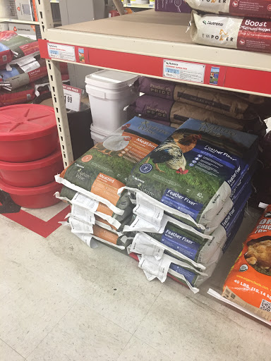 Home Improvement Store «Tractor Supply Co.», reviews and photos, 540 Water St #100, Chardon, OH 44024, USA