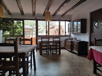 Restaurant Ca L,Artur - Carrer Priorat, 9, 43374 La Vilella Baixa, Tarragona, Spain