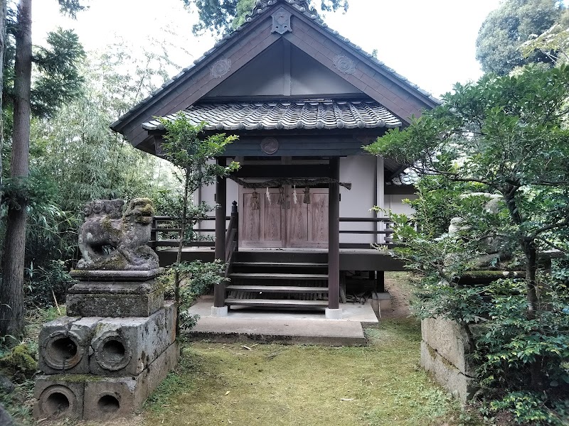 八幡板屋神社