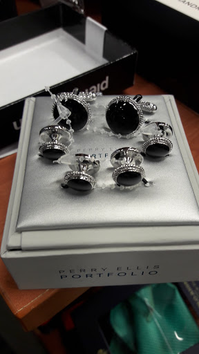 Clothing Store «K&G Fashion Superstore», reviews and photos, 7343 W Colonial Dr, Orlando, FL 32818, USA