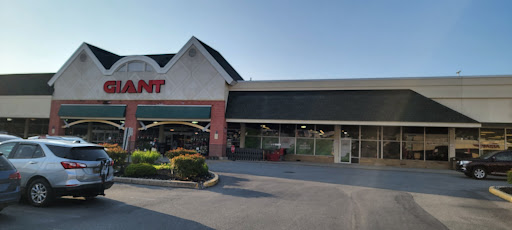 Grocery Store «Giant Food Stores», reviews and photos, 225 Lancaster Ave, Malvern, PA 19355, USA