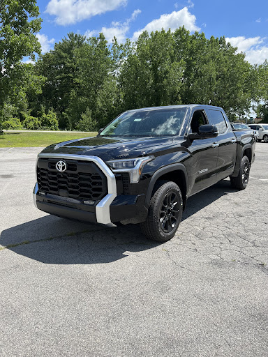 Toyota Dealer «New Country Toyota of Saratoga Springs», reviews and photos, 3002 NY-50, Saratoga Springs, NY 12866, USA