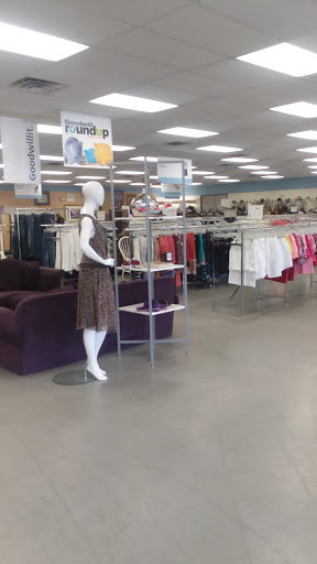 Thrift Store «Goodwill Industries of New Mexico - Coors at Paseo», reviews and photos