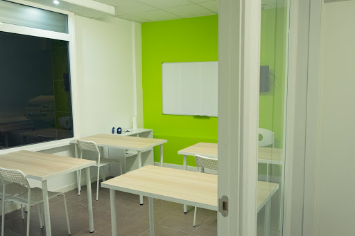 English Tarragona La Pobla de Mafumet, Escuela de inglés en La Pobla de Mafumet,Tarragona