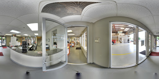 Car Dealer «Roberts Toyota», reviews and photos, 1027 Nashville Hwy, Columbia, TN 38401, USA