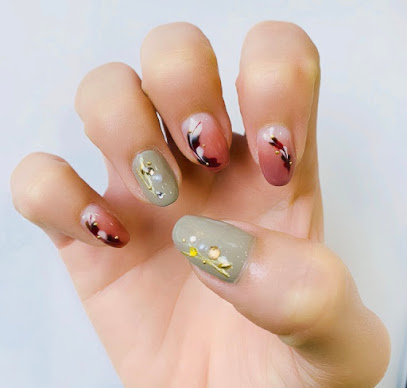 Plus nail (プラスネイル)