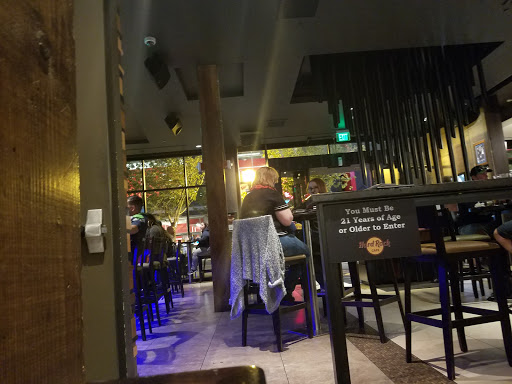 American Restaurant «Hard Rock Cafe», reviews and photos, 116 Pike St, Seattle, WA 98101, USA