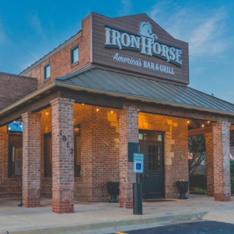 Iron Horse Bar & Grill - Lees Summit