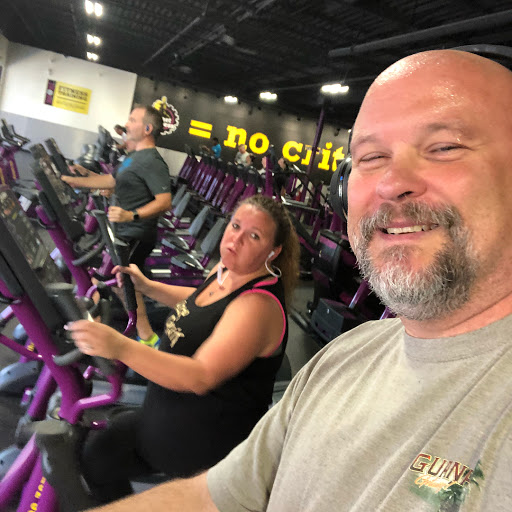 Gym «Planet Fitness Jacksonville (Promenade Shopping Center), FL», reviews and photos, 8595 Beach Blvd, Jacksonville, FL 32216, USA