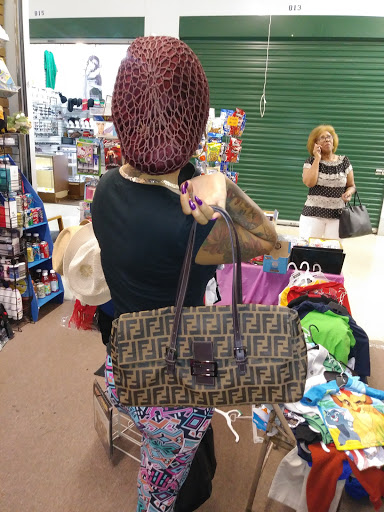 Discount Store «Greenbriar Discount Mall», reviews and photos, 2975 Headland Dr SW, Atlanta, GA 30311, USA