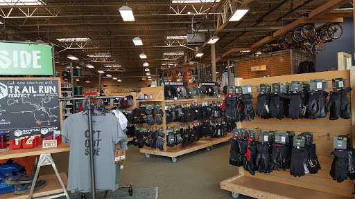 Camping Store «REI», reviews and photos, 970 W Eisenhower Pkwy, Ann Arbor, MI 48103, USA