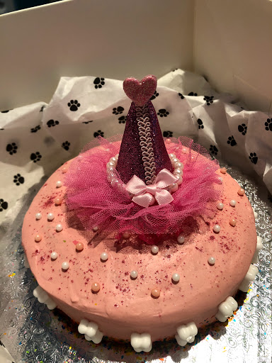 Pet Supply Store «Lazy Creek Discount Pet Food & Supplies», reviews and photos, 351 E Church St, Leesville, SC 29070, USA