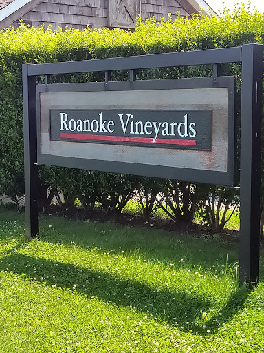 Winery «Roanoke Vineyards», reviews and photos, 3543 Sound Ave, Riverhead, NY 11901, USA