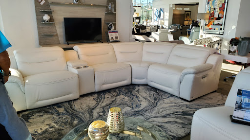 Furniture Store «Rooms To Go Furniture Store - Port Richey», reviews and photos, 9500 Scenic Dr, Port Richey, FL 34668, USA