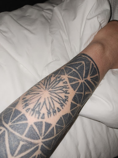 Tattoo Shop «Ink Daddy Tattoo and Body Piercing», reviews and photos, 3535 Commercial St SE, Salem, OR 97302, USA