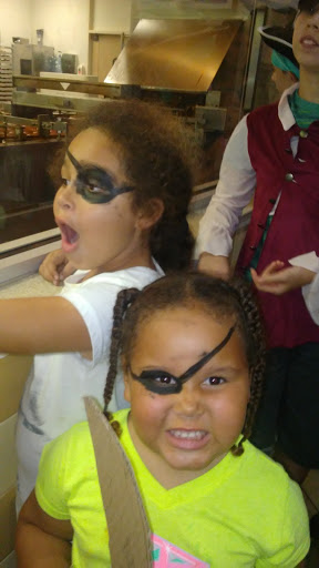 Bakery «Krispy Kreme Doughnuts», reviews and photos, 1400 McFarland Blvd E, Tuscaloosa, AL 35405, USA