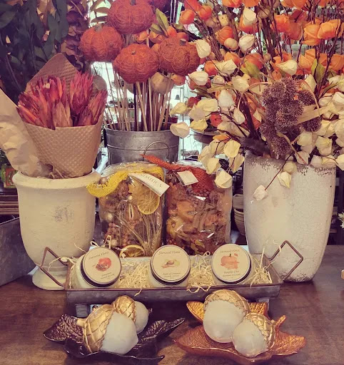 Florist «Sherwood Florist & Gift Shoppe», reviews and photos, 10239 Fair Oaks Blvd #A, Fair Oaks, CA 95628, USA