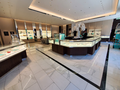 Jewelry Store «Tiffany & Co.», reviews and photos, 68 W Colorado Blvd, Pasadena, CA 91105, USA
