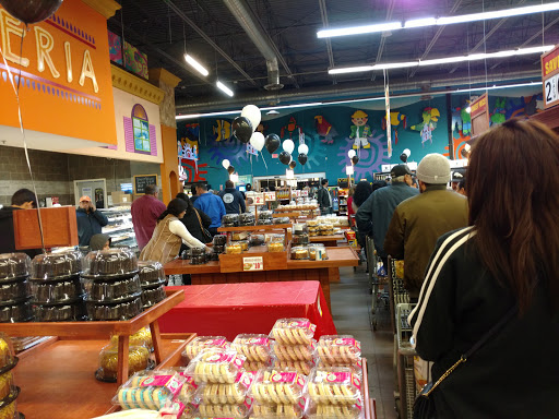 Grocery Store «Vista Central Market», reviews and photos, 2231 N Zaragoza Rd, El Paso, TX 79938, USA