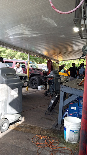 Auto Radiator Repair Service «AAA Radiator and Auto Air Conditioning», reviews and photos, 15570 W Dixie Hwy, North Miami Beach, FL 33162, USA