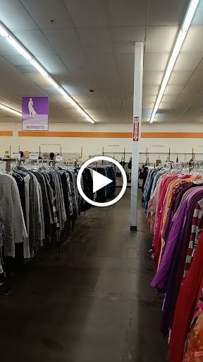 Thrift Store «Southern & Val Vista Goodwill Retail Store & Donation Center», reviews and photos, 3655 E Southern Ave, Mesa, AZ 85206, USA