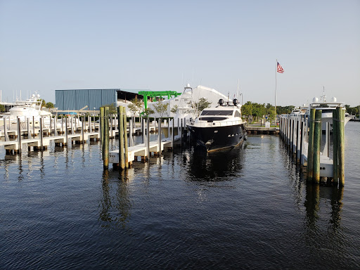 Sightseeing Tour Agency «Jungle Queen Riverboat», reviews and photos, 801 Seabreeze Blvd, Fort Lauderdale, FL 33316, USA