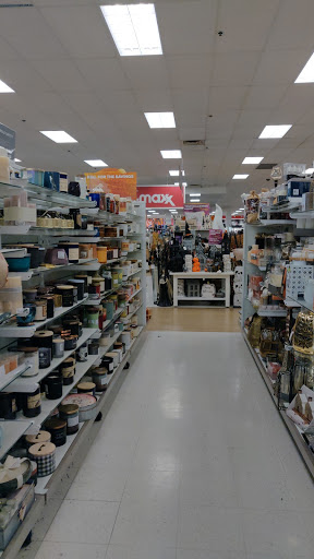 Department Store «T.J. Maxx», reviews and photos, 68 Frontage Rd, East Haven, CT 06512, USA