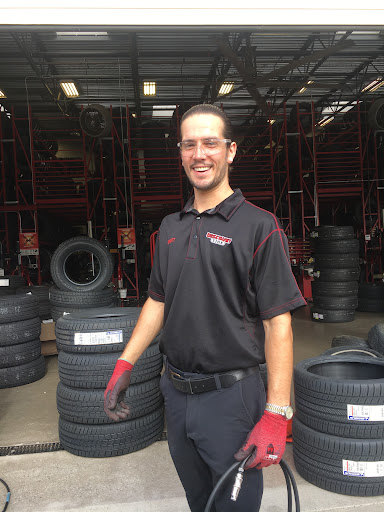 Tire Shop «Discount Tire Store - Rowlett, TX», reviews and photos, 5150 Lakeview Pkwy, Rowlett, TX 75088, USA