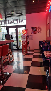 Atmosphère du Restaurant américain Memphis - Restaurant Diner à Neuville-en-Ferrain - n°19