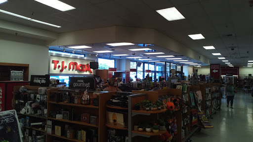 Department Store «T.J. Maxx», reviews and photos, 13560 Whittier Blvd, Whittier, CA 90605, USA