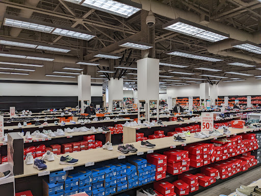 Shoe Store «Off Broadway Shoe Warehouse», reviews and photos, 125 Great Mall Dr, Milpitas, CA 95035, USA