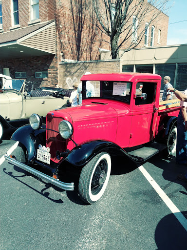 Boutique «Geschenk Boutique», reviews and photos, 228 E Lincoln St, St Joseph, IL 61873, USA