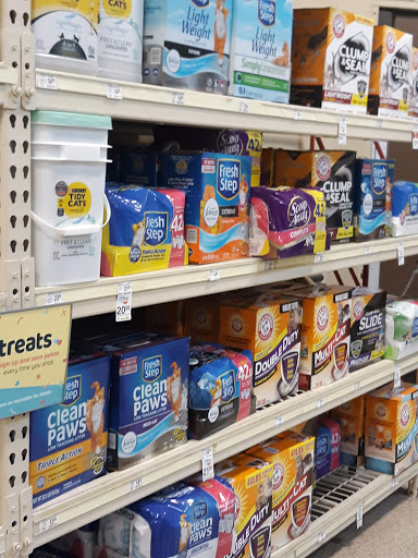 Pet Supply Store «PetSmart», reviews and photos, 6348 Foothill Blvd, Tujunga, CA 91042, USA