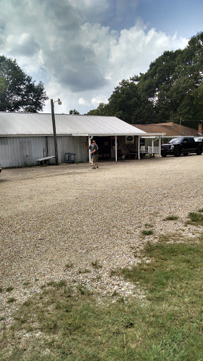 Butcher Shop «White Tail Butcher Shop», reviews and photos, 146 Ragusa Rd, Independence, LA 70443, USA