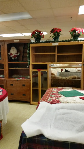 Thrift Store «H2O Help & Hope To Others», reviews and photos, 451 SE Maple St, Dallas, OR 97338, USA