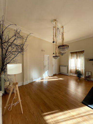 Honest yoga estudio en Reinosa, Cantabria