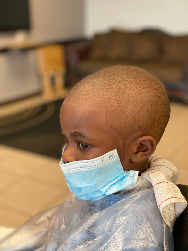 Barber Shop «B-Snipped Barber Shop», reviews and photos, 8824 N 56th St, Tampa, FL 33617, USA