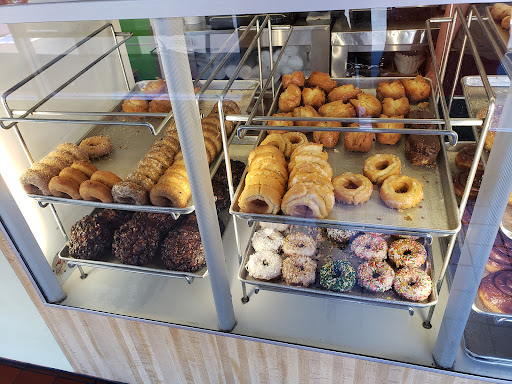 Donut Shop «DONUT DEN», reviews and photos, 4257 Pacific Coast Hwy, Torrance, CA 90505, USA