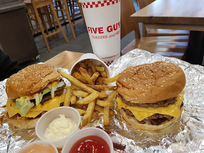 FIVE GUYS COLCHESTER