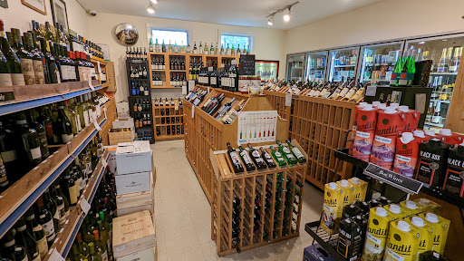 Grocery Store «Southport General Store», reviews and photos, 443 Hendricks Hill Rd, Southport, ME 04576, USA